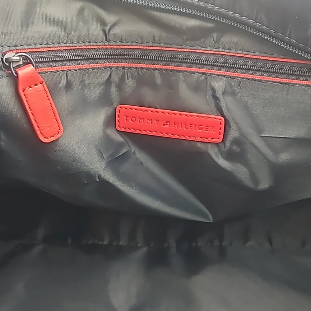 Tommy Hilfiger Duffle Bag